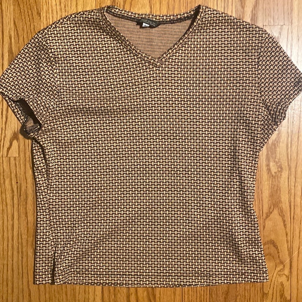 Women’s Guess brown and black patterned short sleeve top
